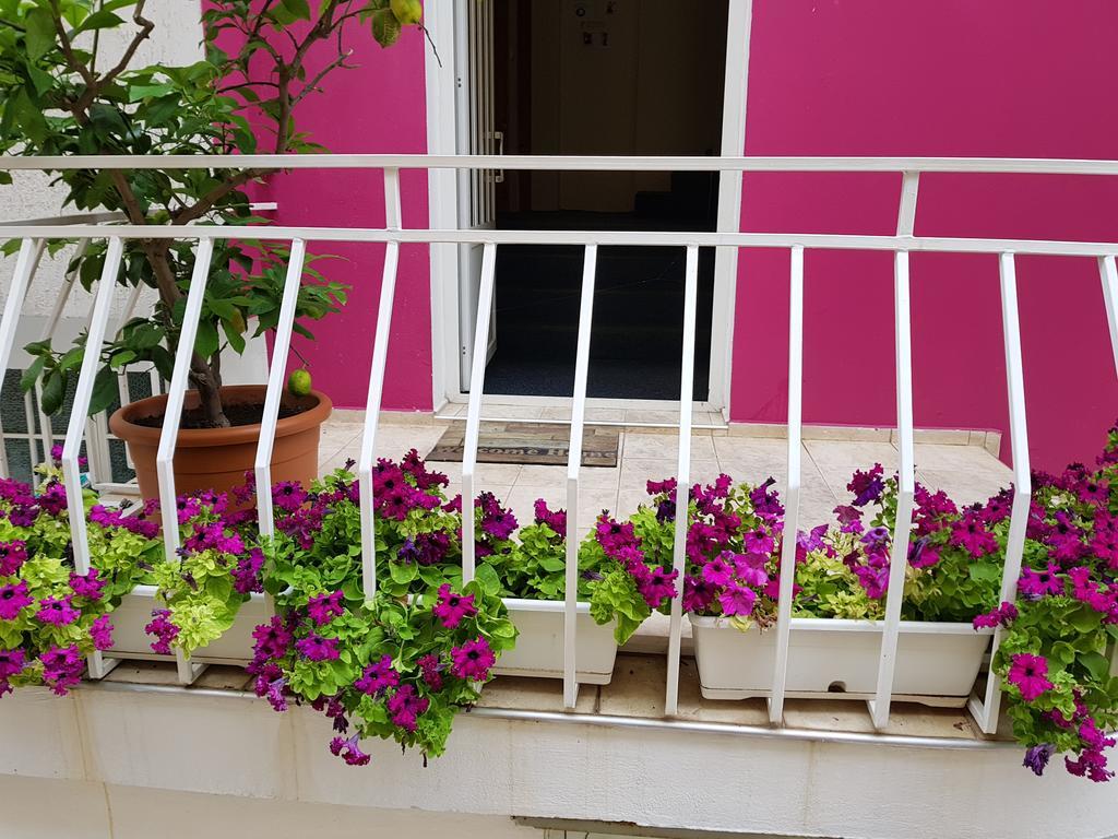 Guesthouse Flora Kiten  Exterior foto